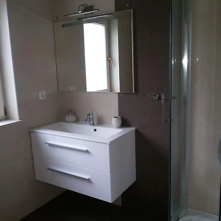 Dalmacija Apartment *