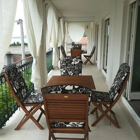 Apartment Dalmacija Gradac (Split-Dalmatia)