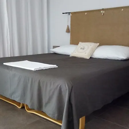 Dalmacija * Gradac (Split-Dalmatia)